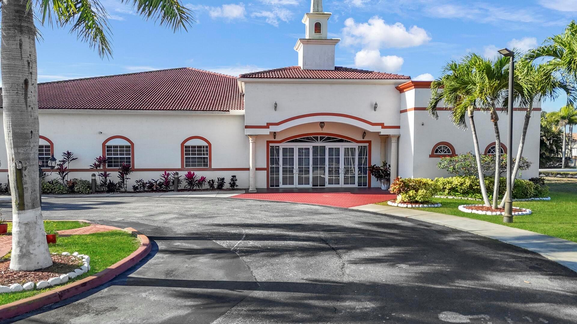 7025 Summerville Terrace N