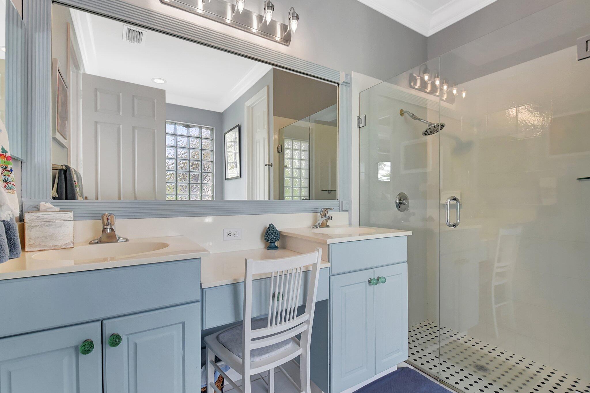 9312 Sapphire Cove Drive