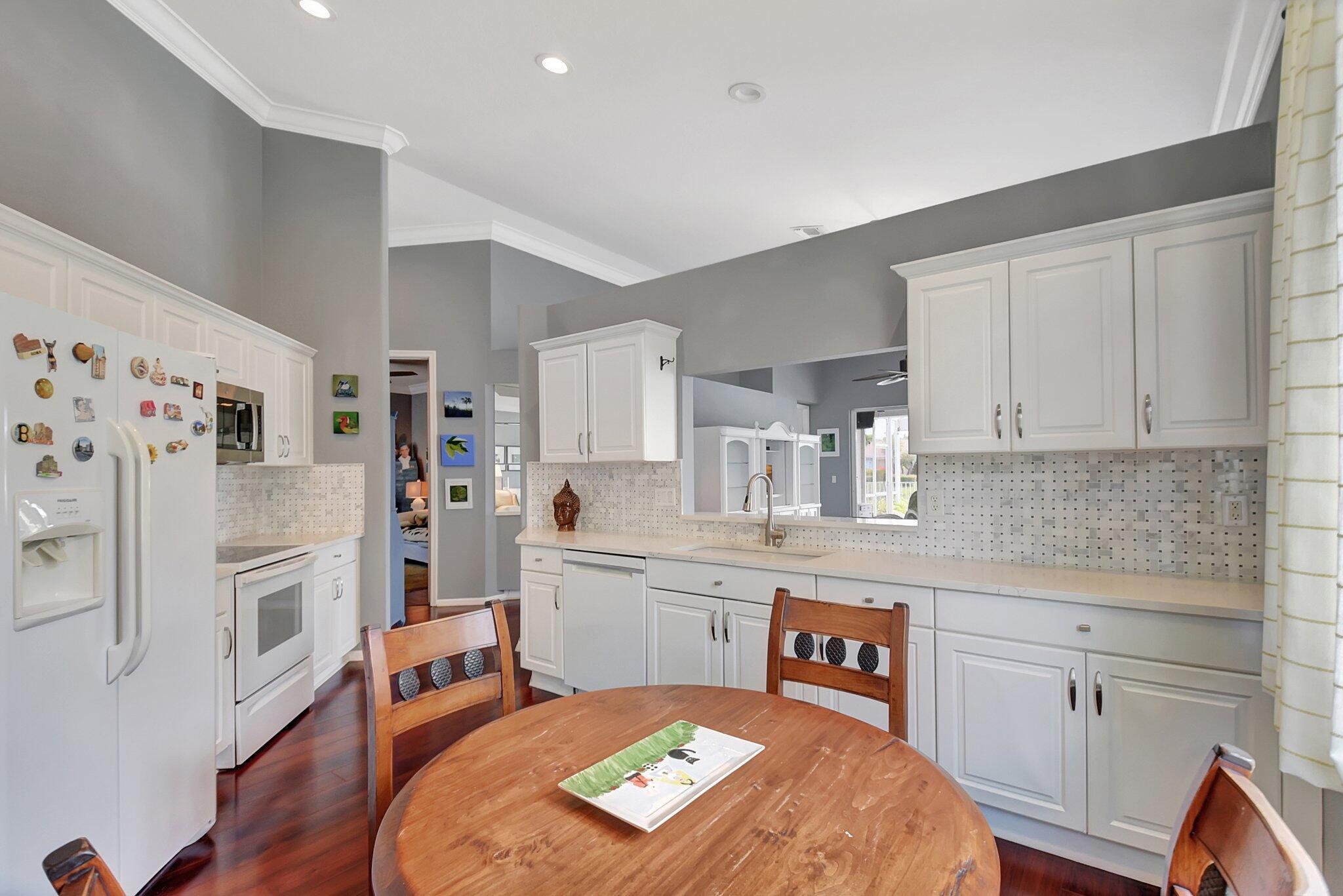 9312 Sapphire Cove Drive