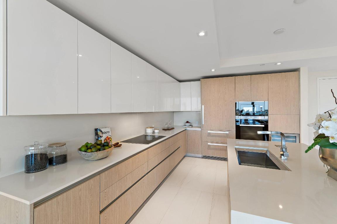 3100 N Ocean Drive P-701