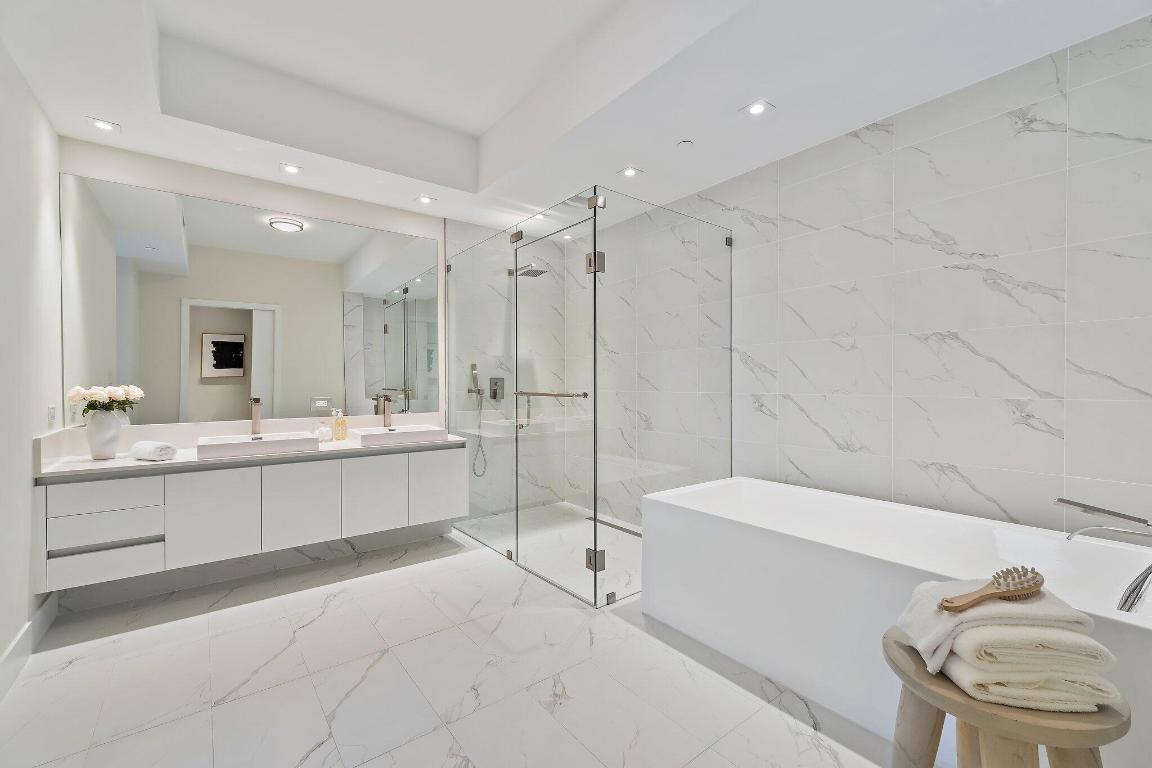 3100 N Ocean Drive P-701