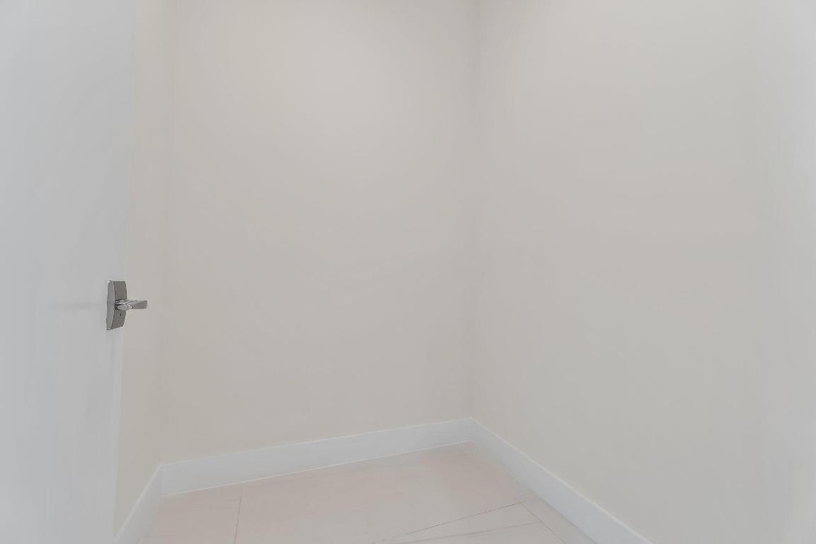 3100 N Ocean Drive P-701