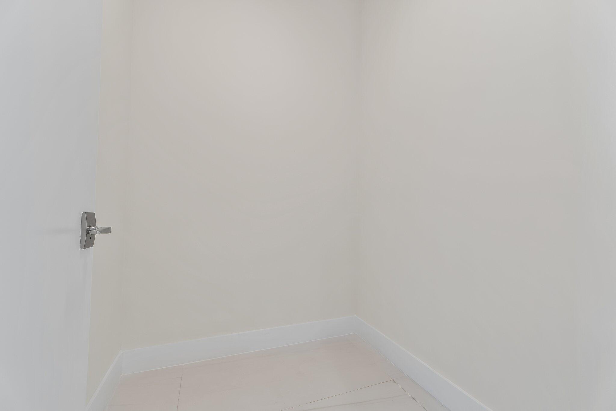 3100 N Ocean Drive P-701