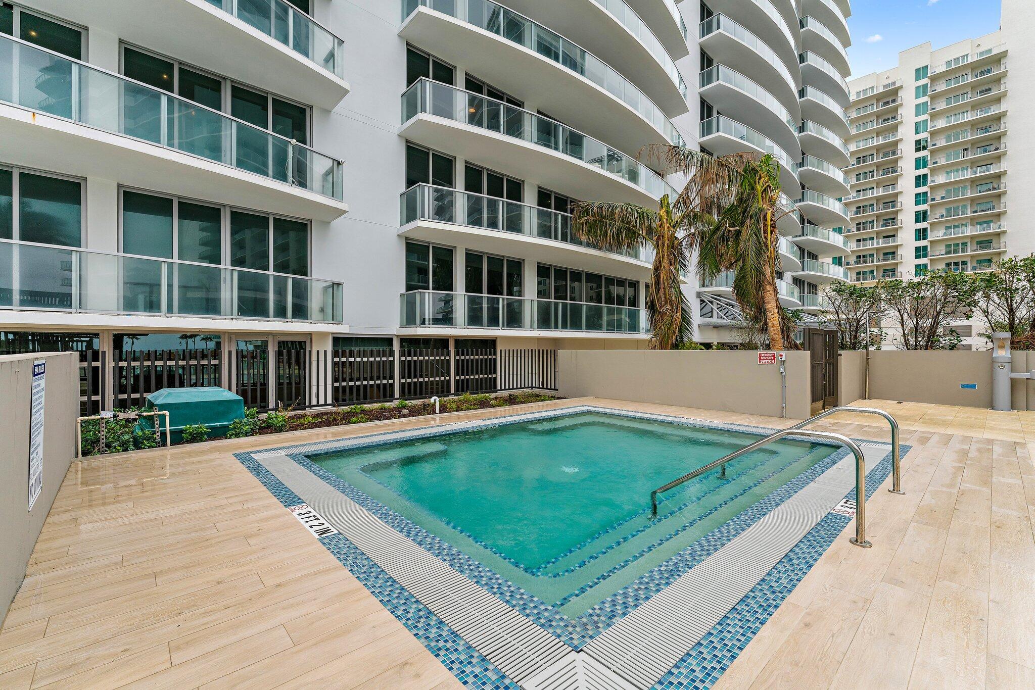 3100 N Ocean Drive P-701