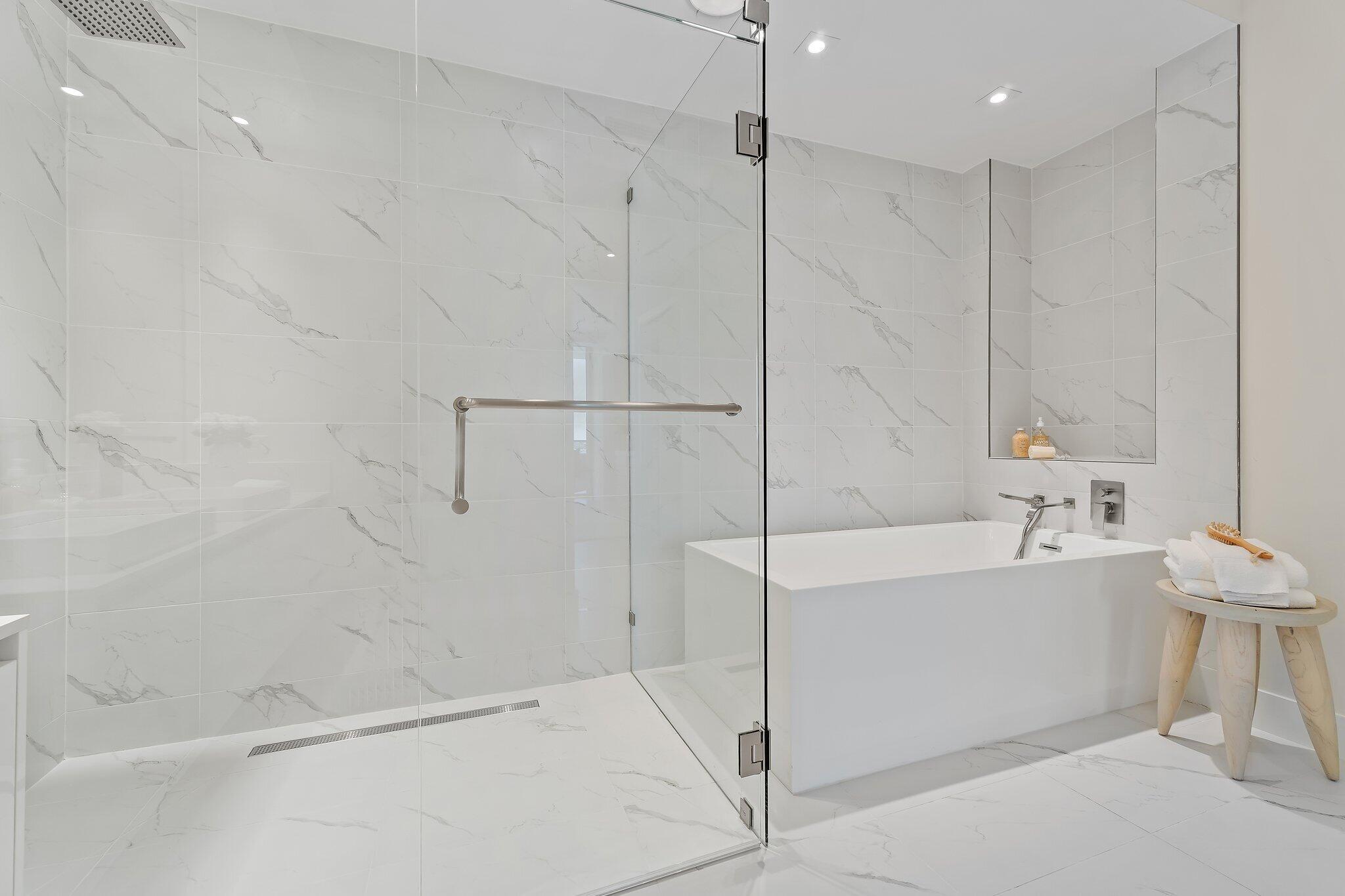 3100 N Ocean Drive P-701