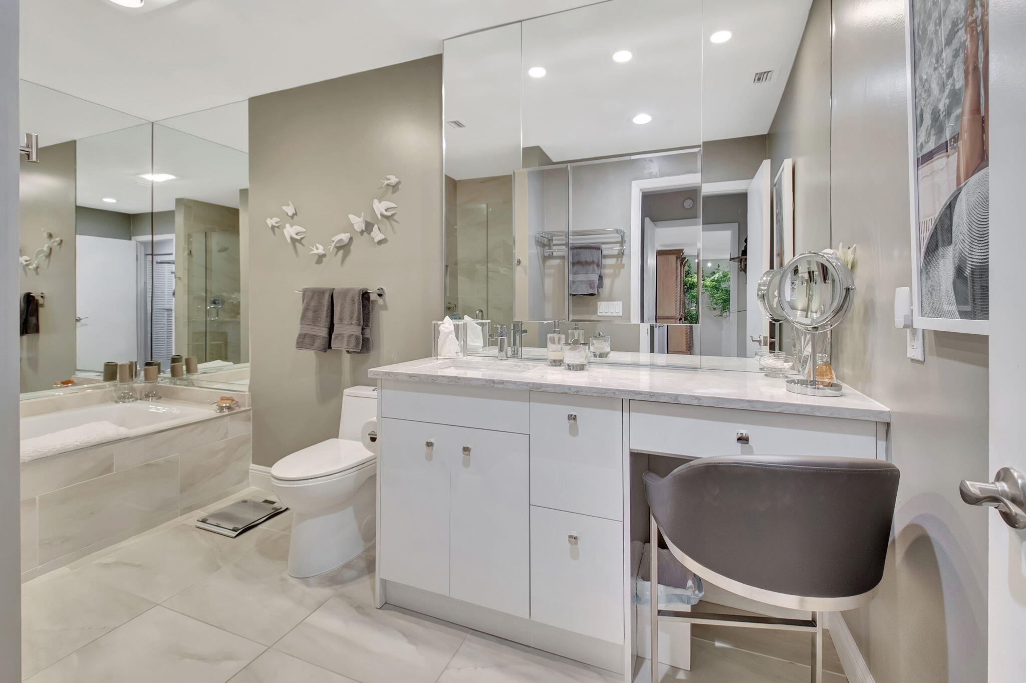 27 Eastgate Drive C