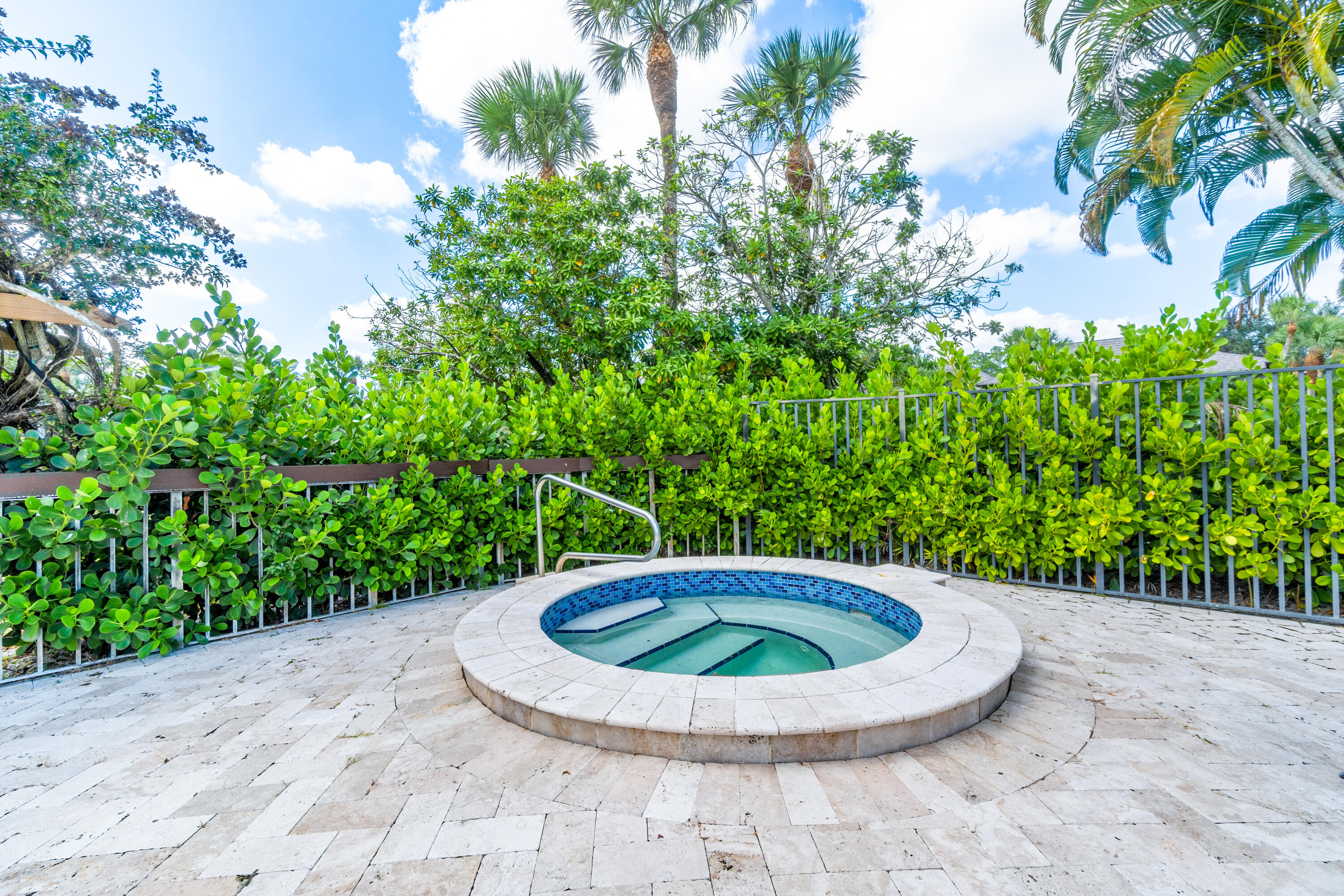 13334 Polo Club Road 216-217