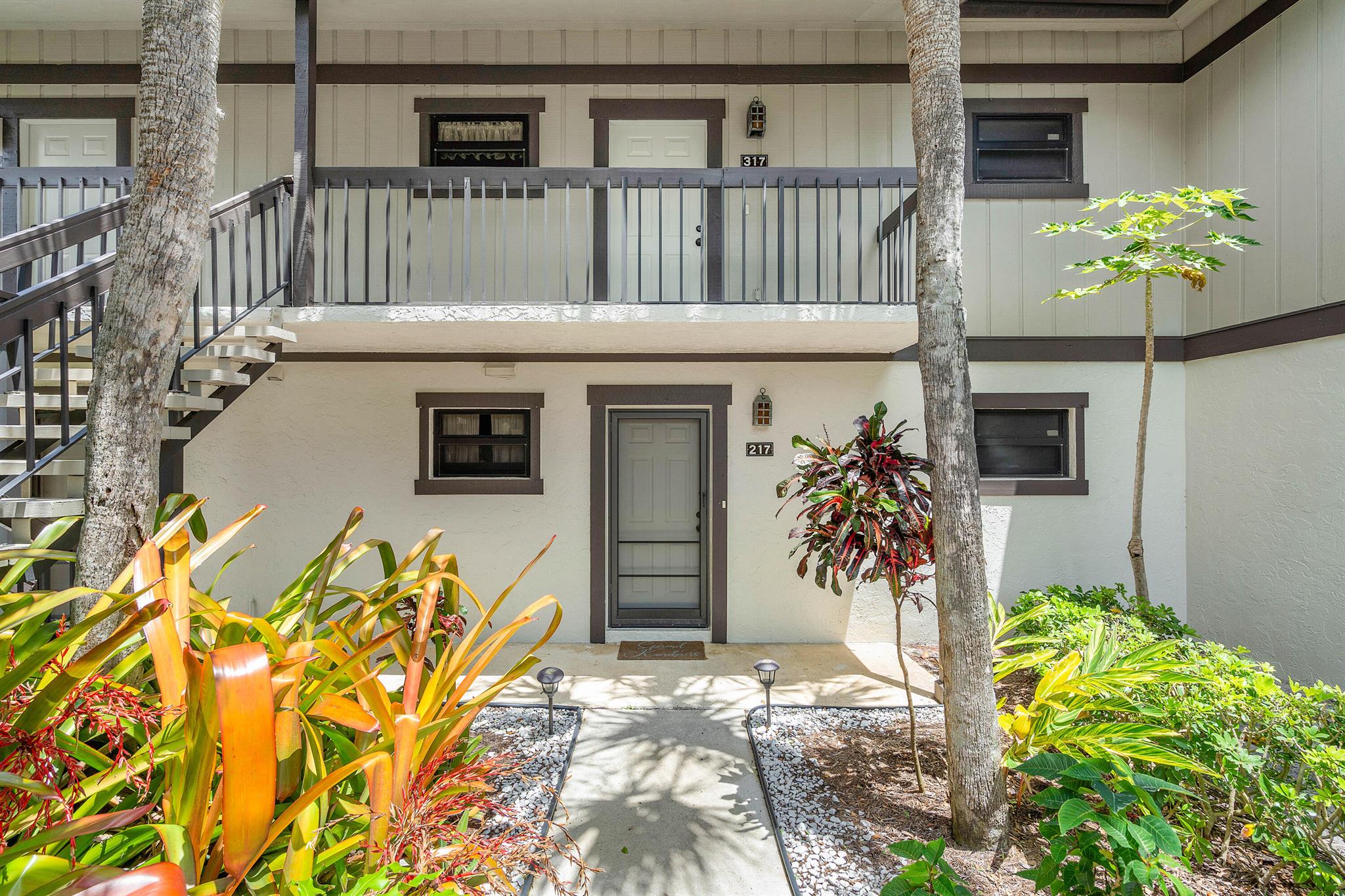 13334 Polo Club Road 216-217