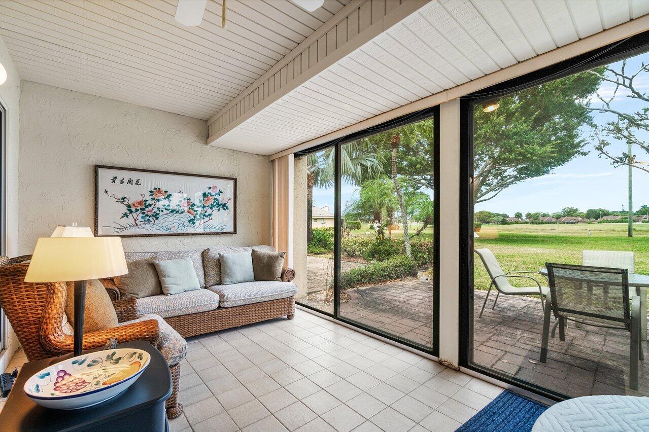 6935 Fountains Circle 6935