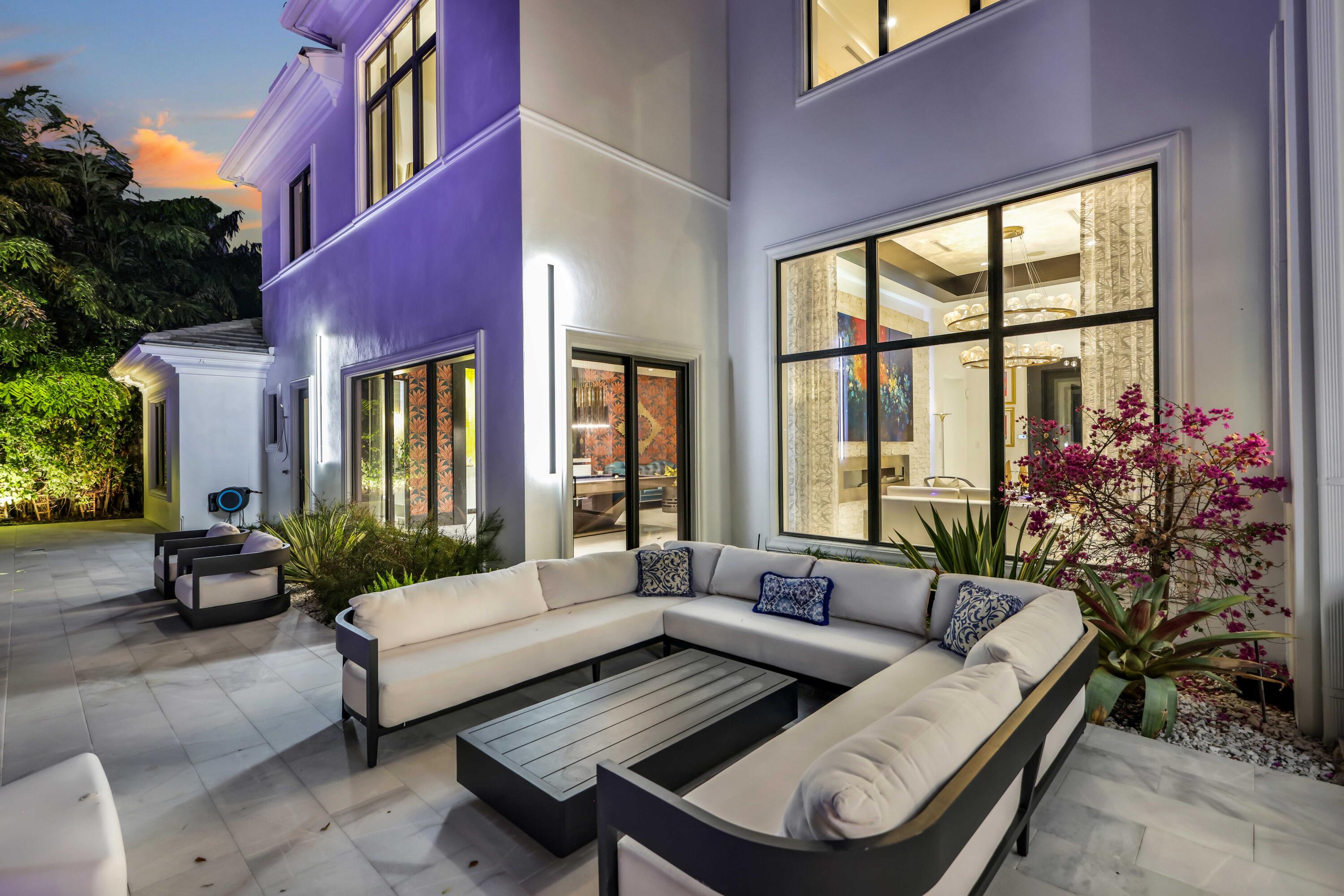 8388 Del Prado Drive