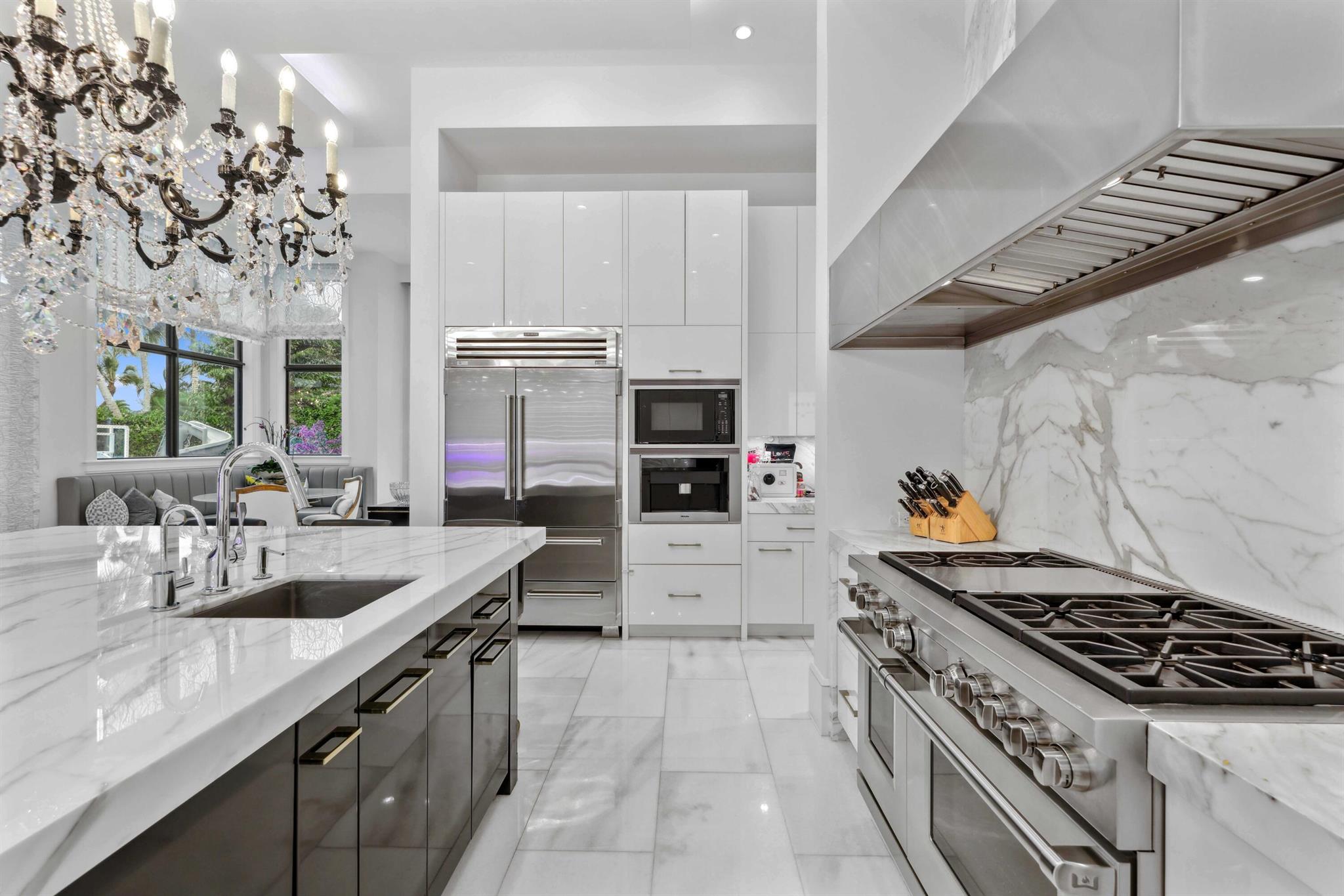 8388 Del Prado Drive