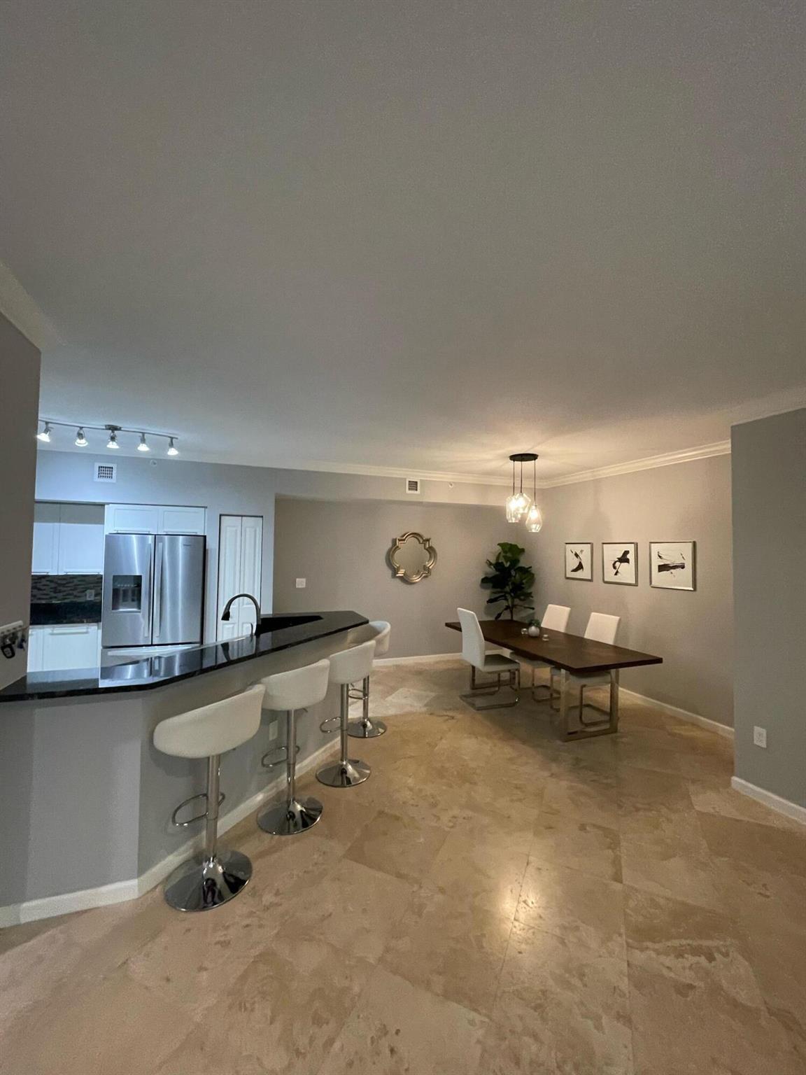 225 NE 1st Street 203