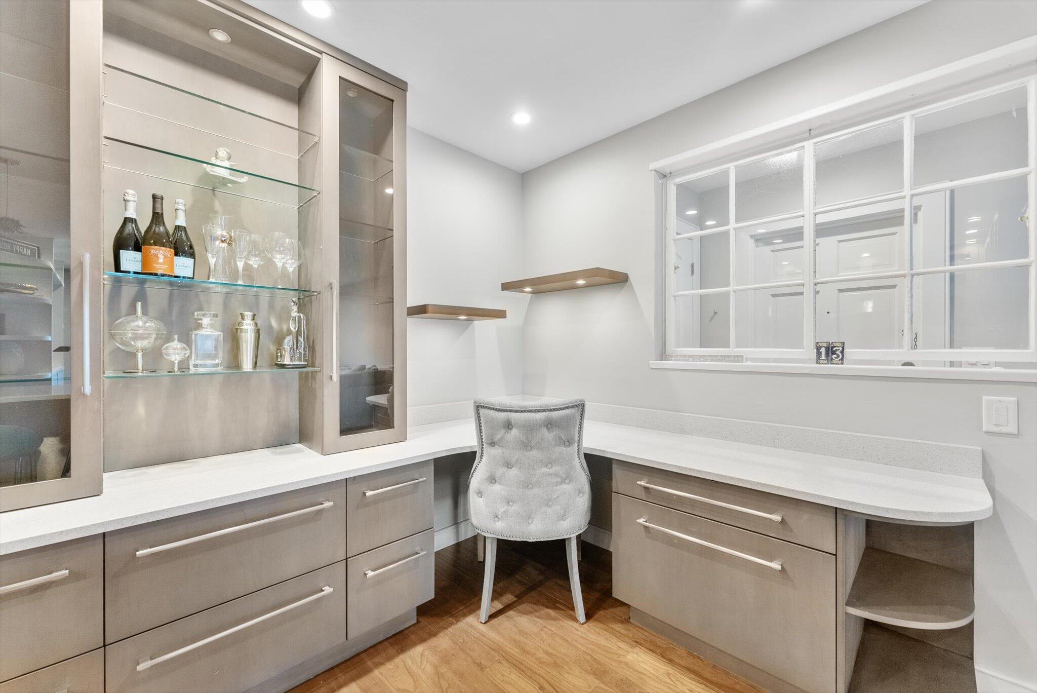 301 Venetian Drive 13