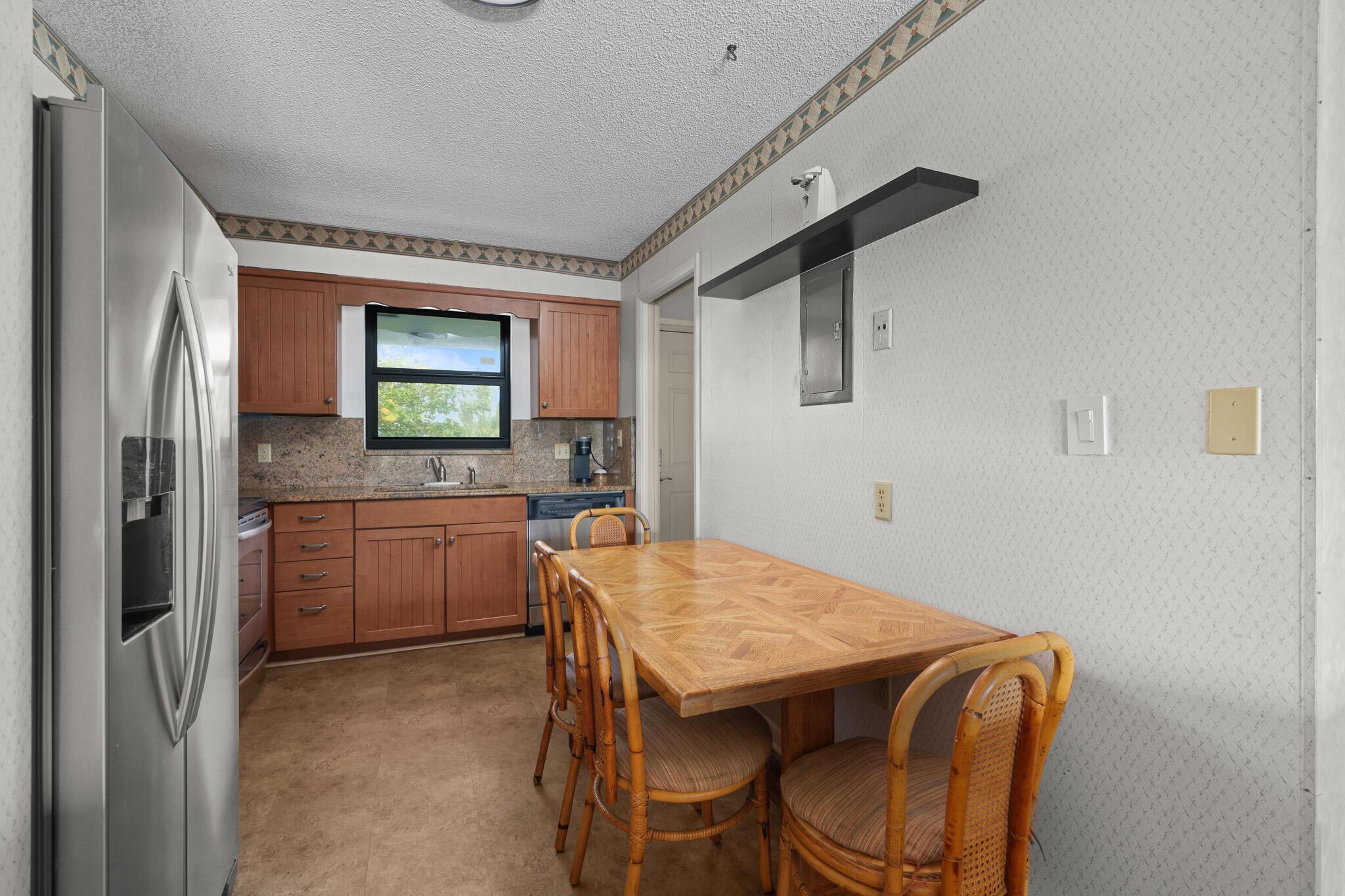 445 SE 21st Avenue 305