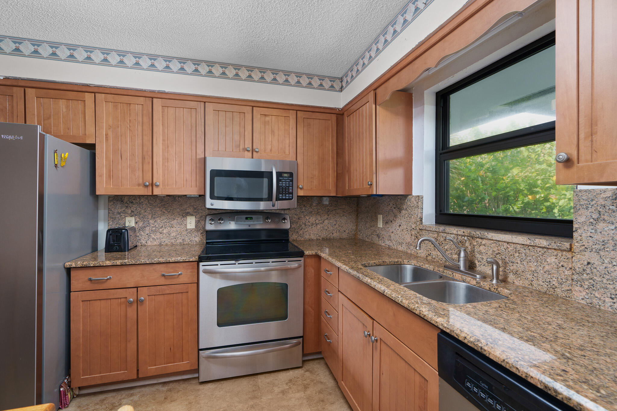 445 SE 21st Avenue 305