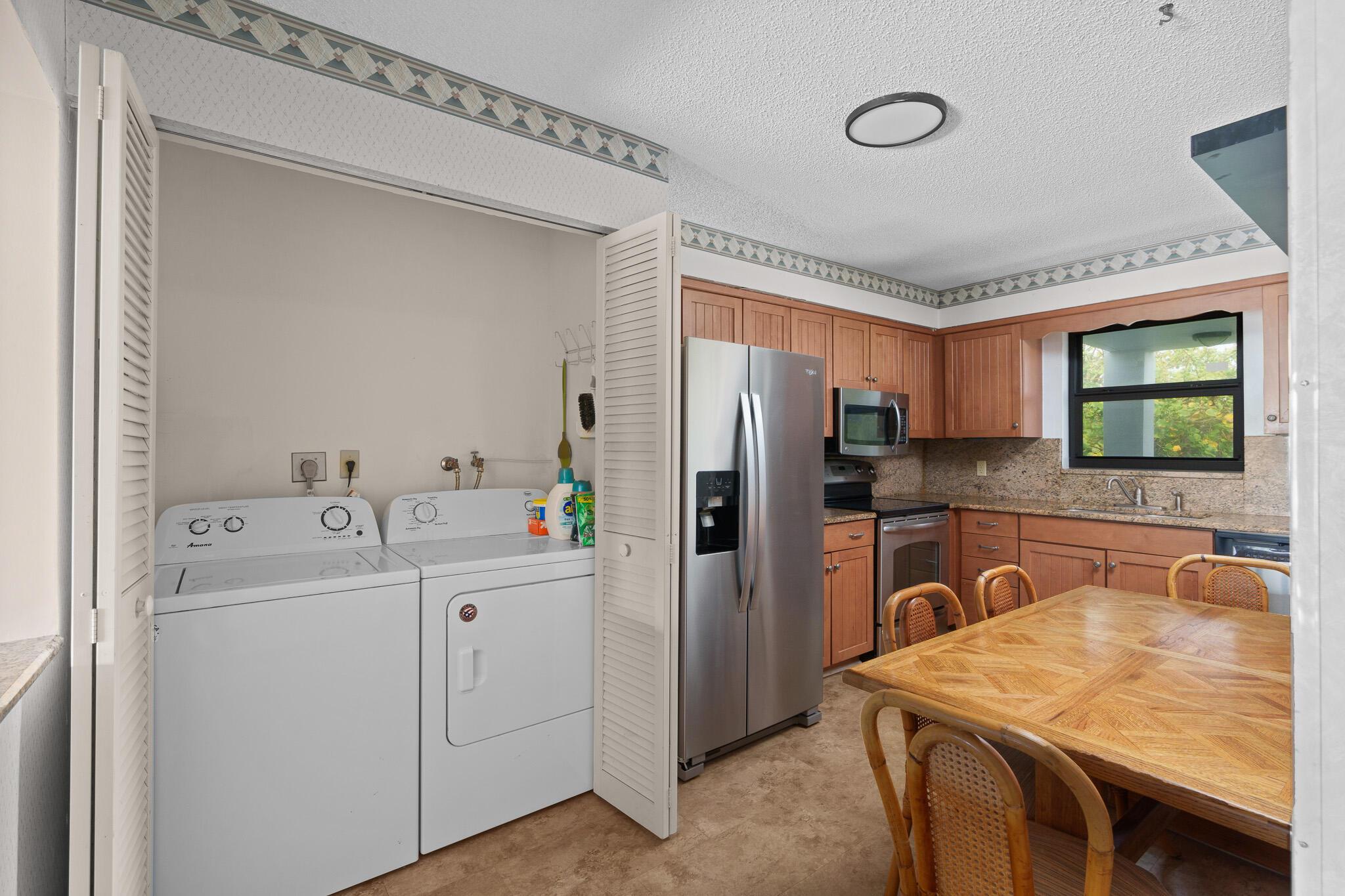 445 SE 21st Avenue 305