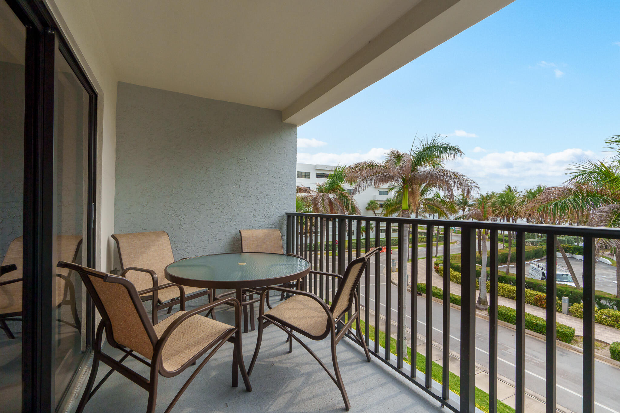 445 SE 21st Avenue 305