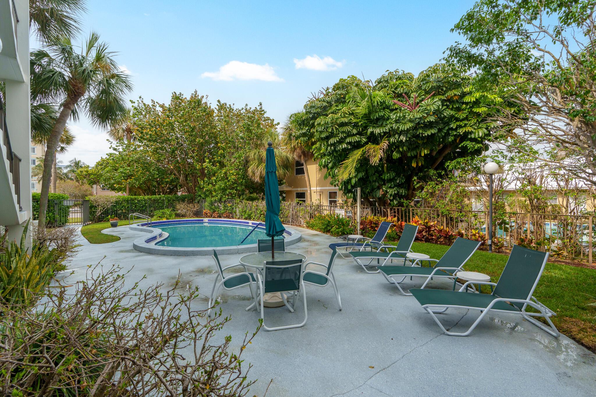 445 SE 21st Avenue 305