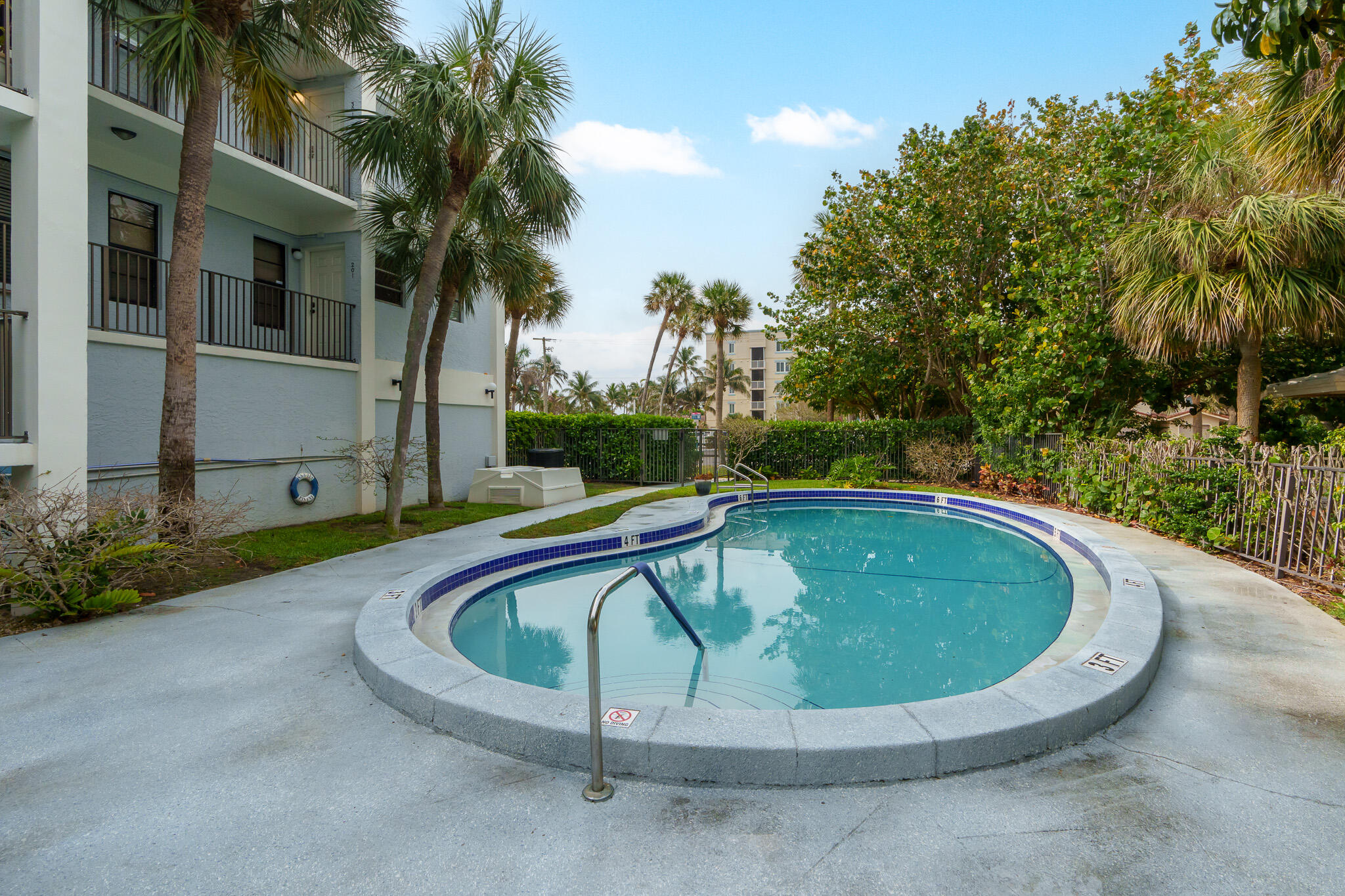 445 SE 21st Avenue 305