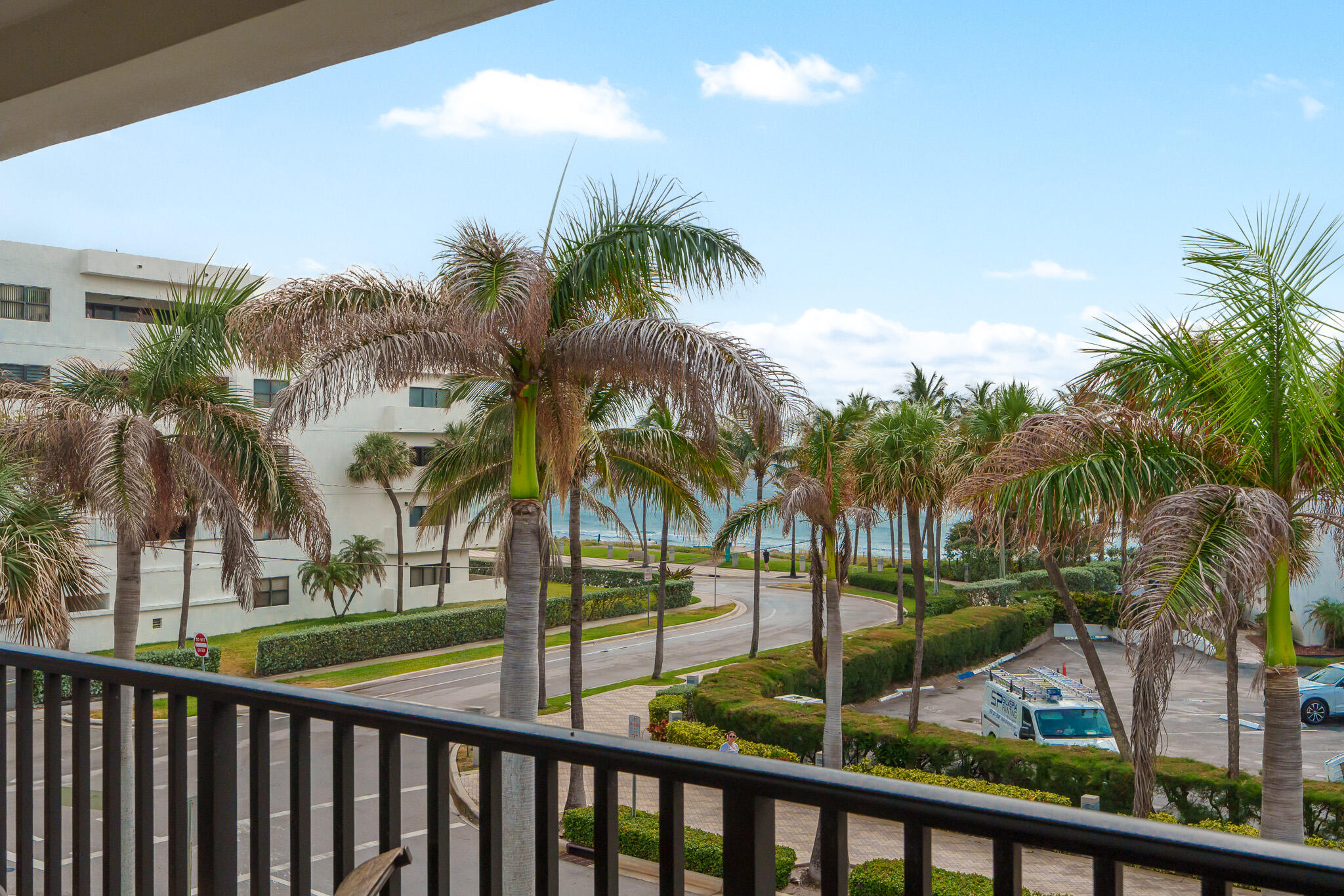 445 SE 21st Avenue 305