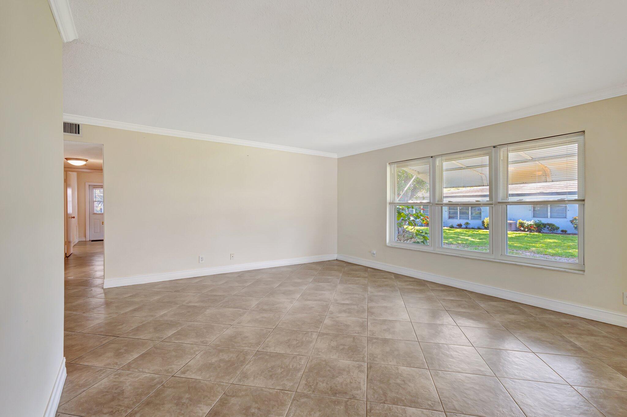 652 High Point Boulevard N D