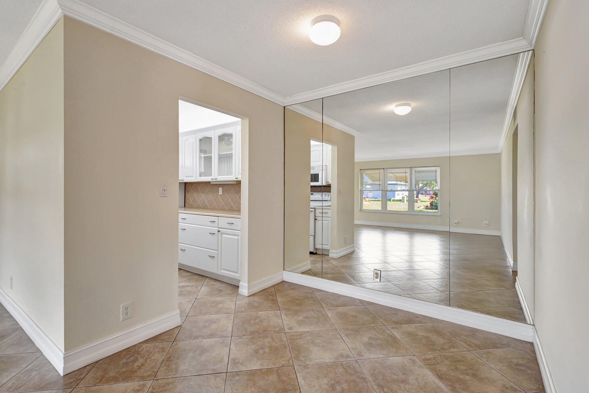 652 High Point Boulevard N D