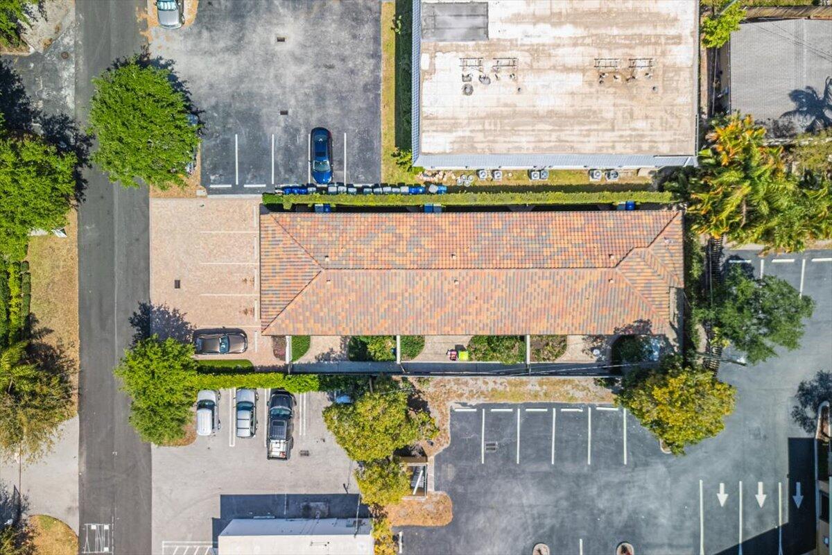 8 NE 14th Avenue 1,2,3