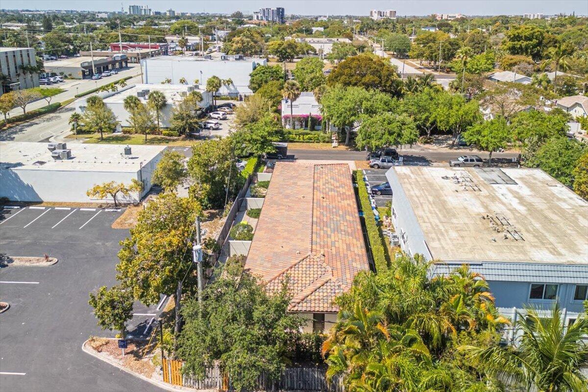 8 NE 14th Avenue 1,2,3
