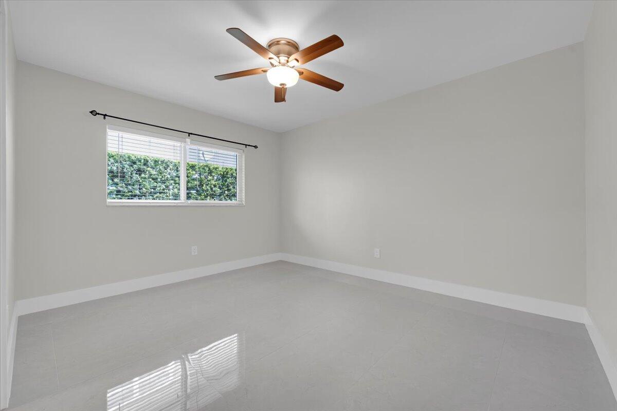 8 NE 14th Avenue 1,2,3