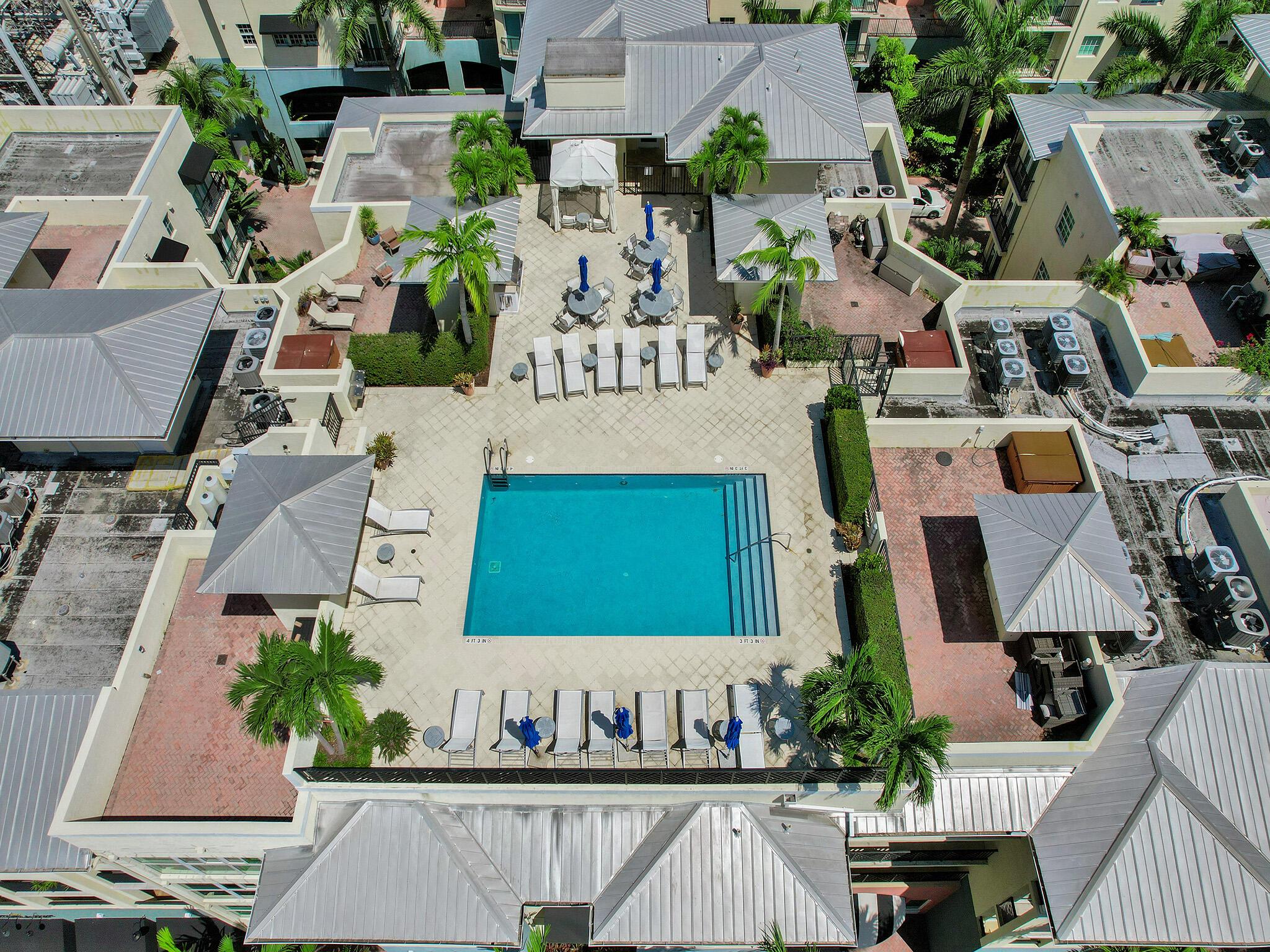 225 NE 1st Street 412