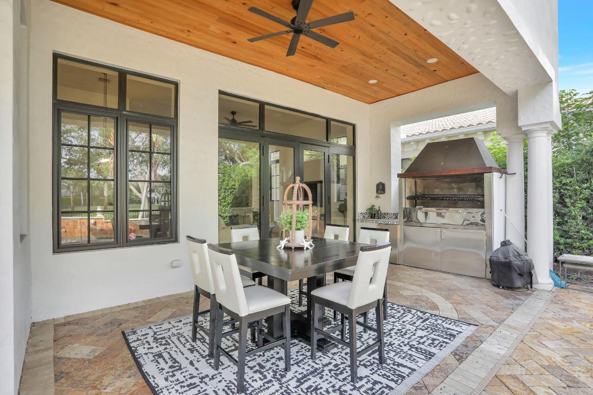 9387 Satinleaf Place, Parkland