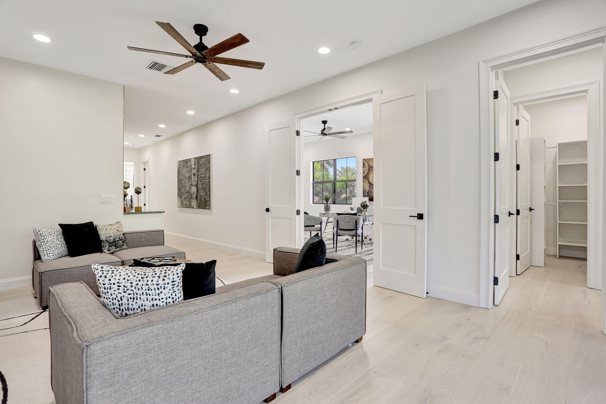 9387 Satinleaf Place, Parkland