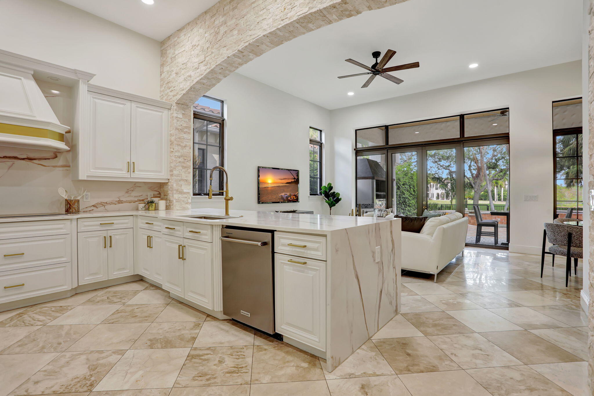 9387 Satinleaf Place, Parkland