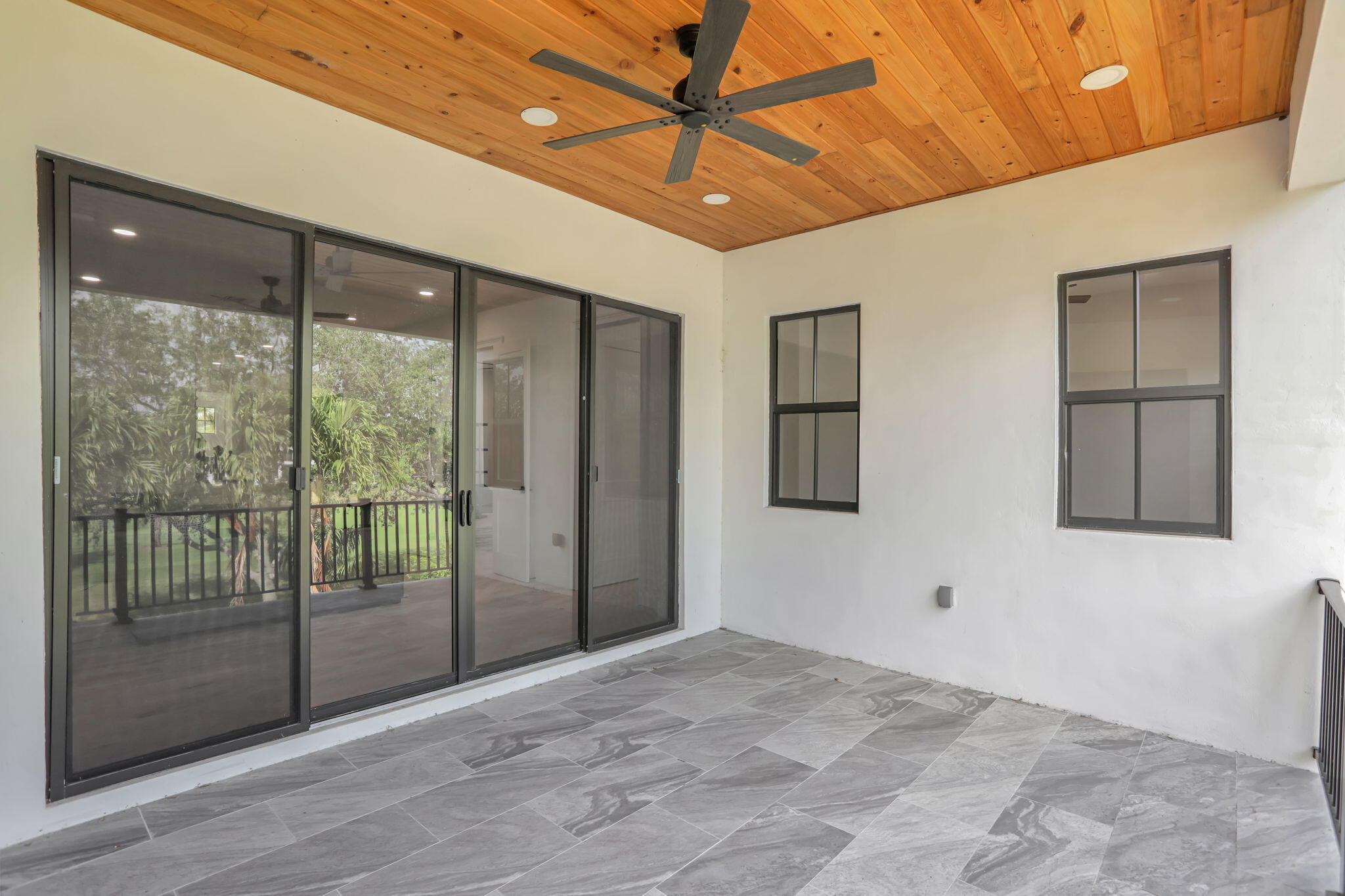 9387 Satinleaf Place, Parkland