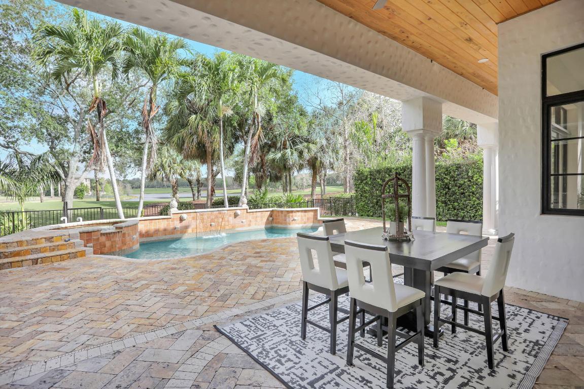 9387 Satinleaf Place, Parkland