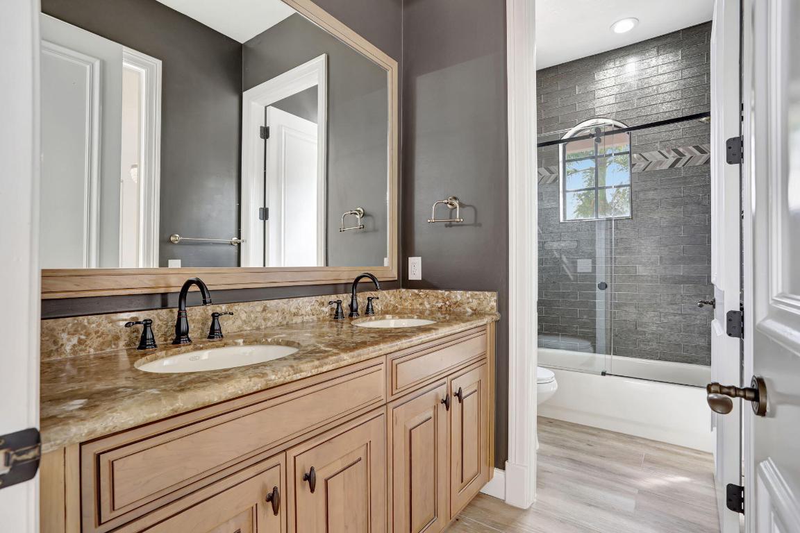 9387 Satinleaf Place, Parkland