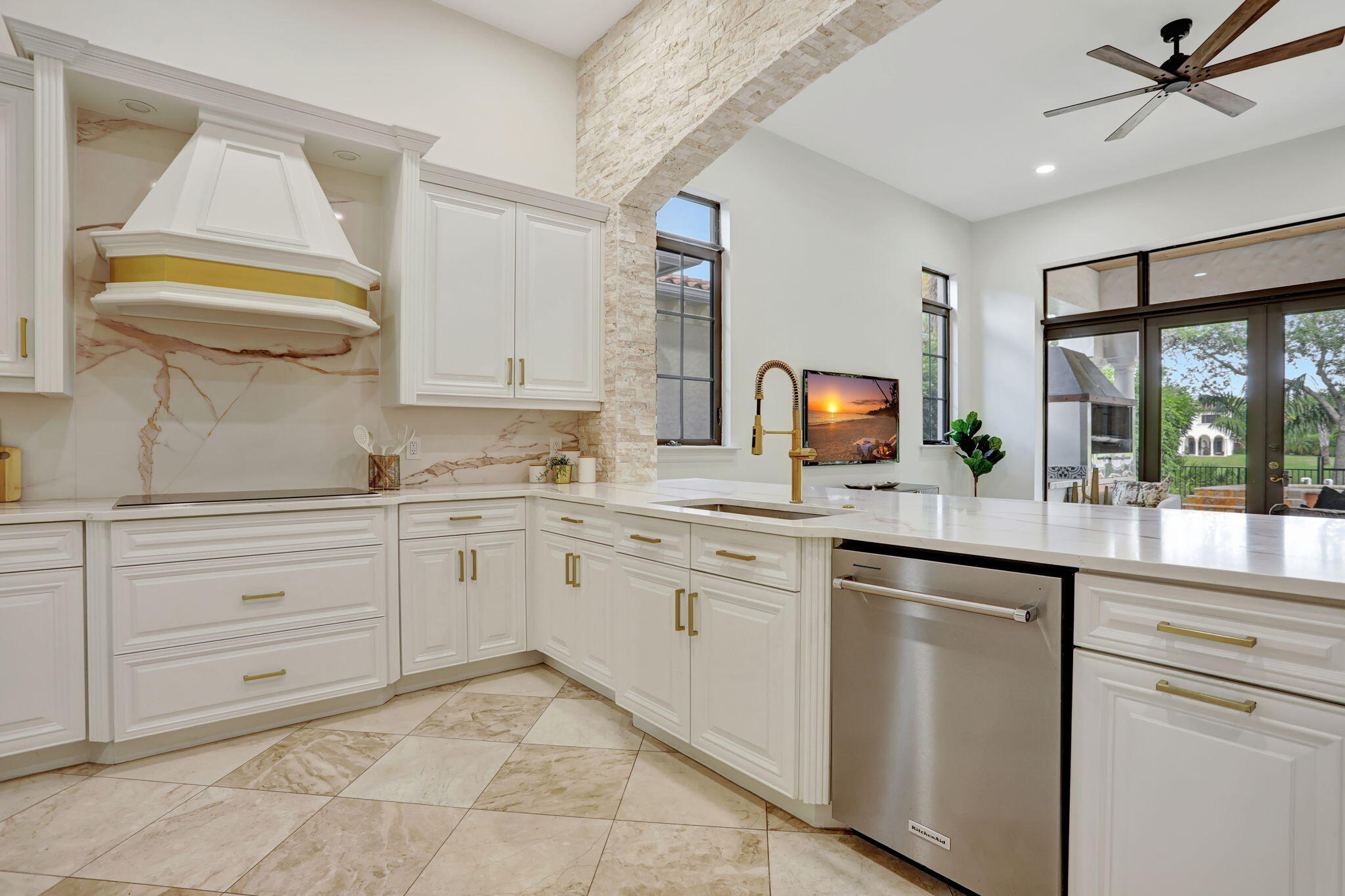 9387 Satinleaf Place, Parkland