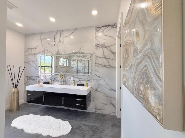 9387 Satinleaf Place, Parkland