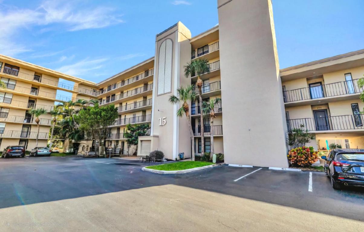 15 Royal Palm 5030 Way 5030, Boca Raton Unit: 5030