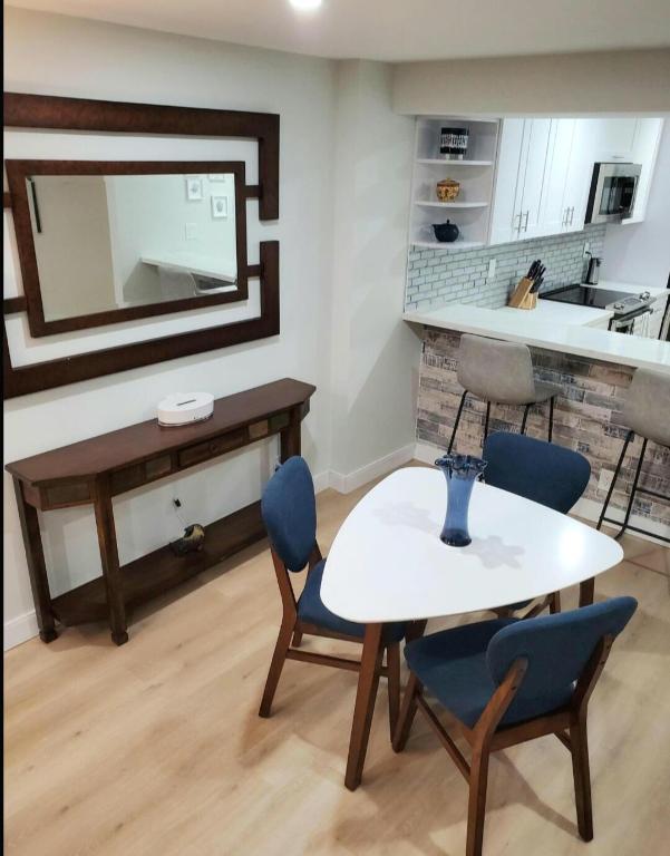 15 Royal Palm 5030 Way 5030, Boca Raton Unit: 5030