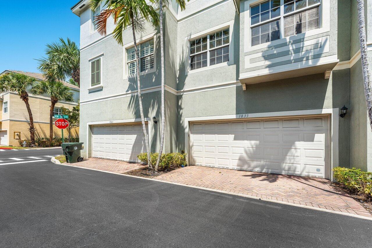 1833 NW 12th Street