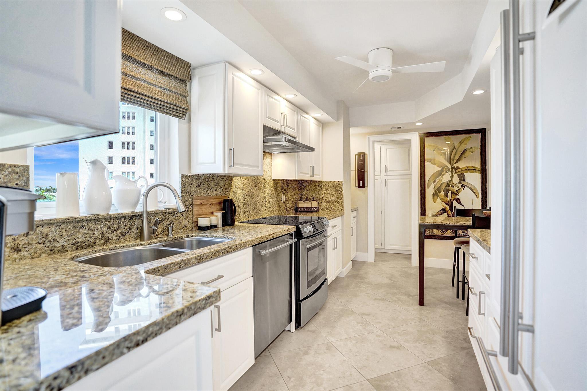 555 SE 6th Avenue 4a