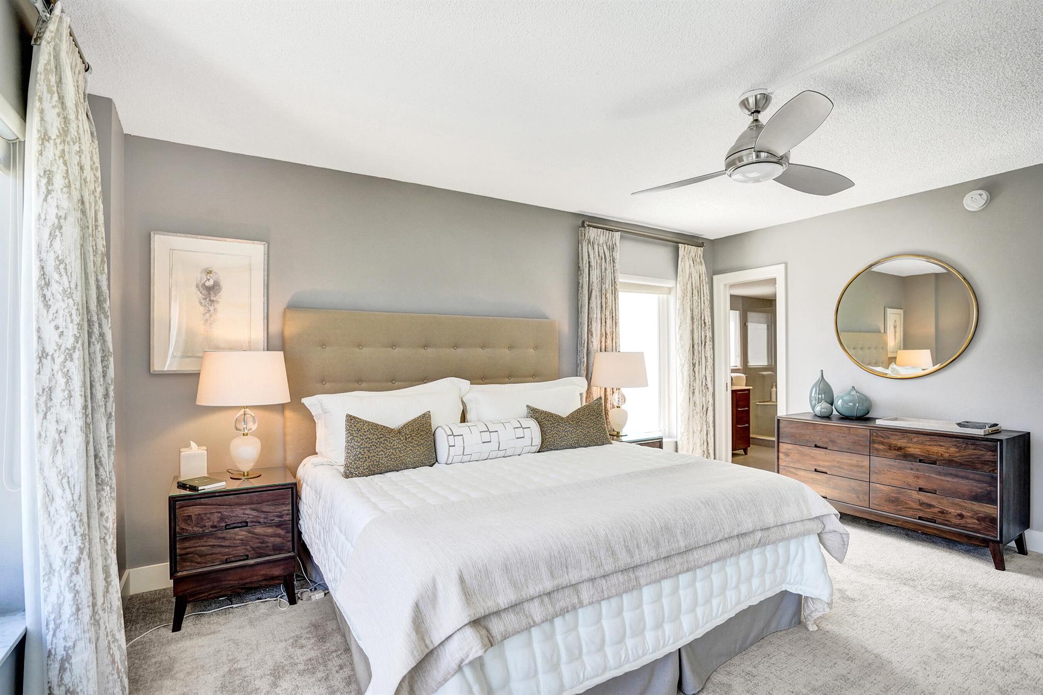 555 SE 6th Avenue 4a