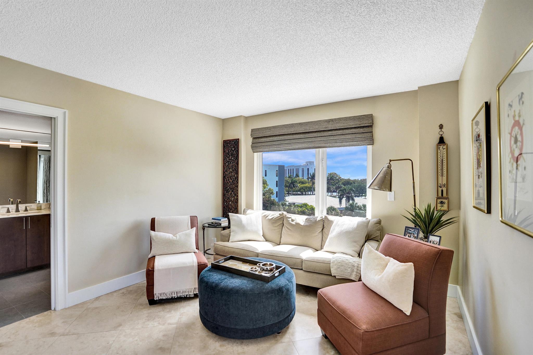 555 SE 6th Avenue 4a