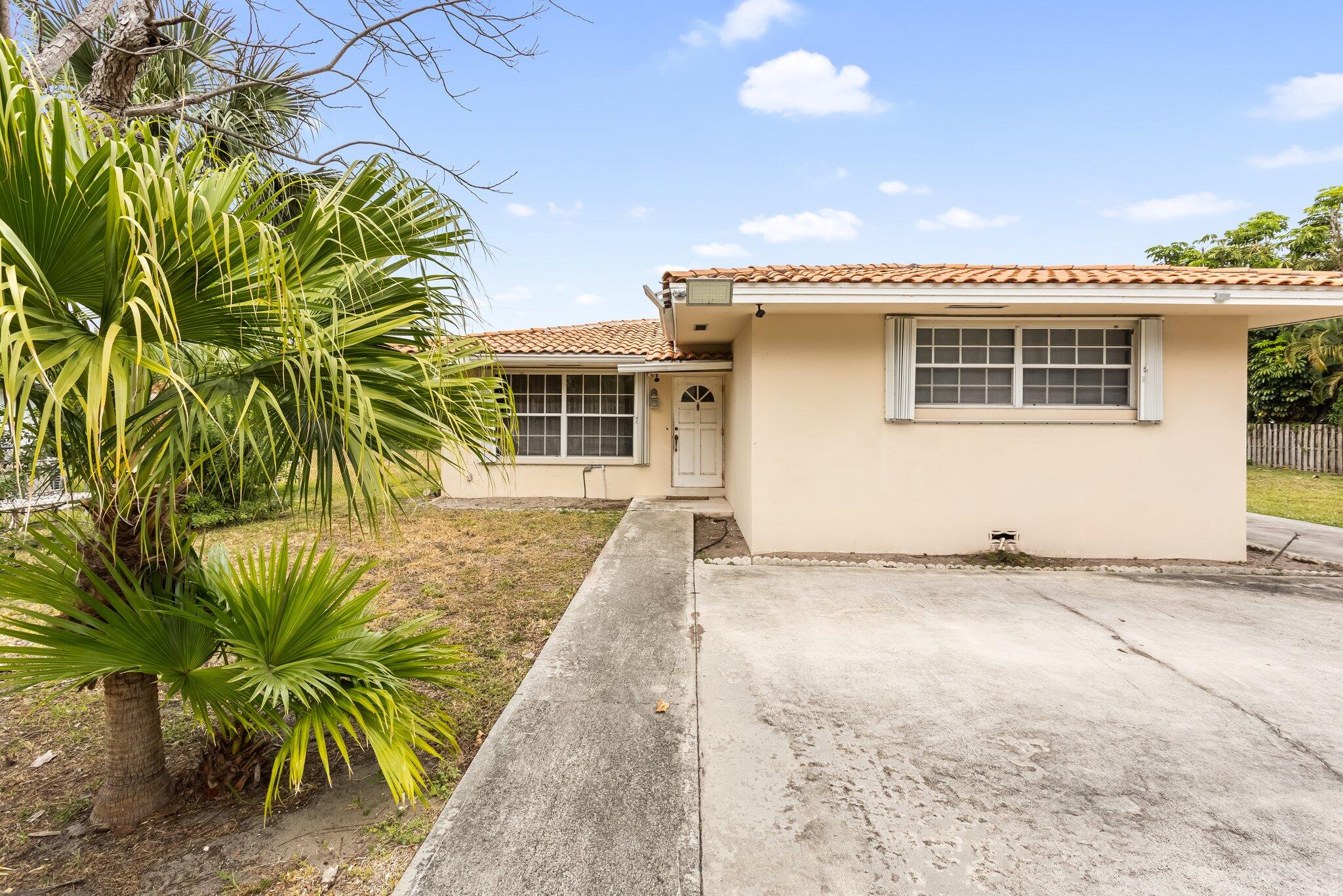 633/641 NE 6th Avenue