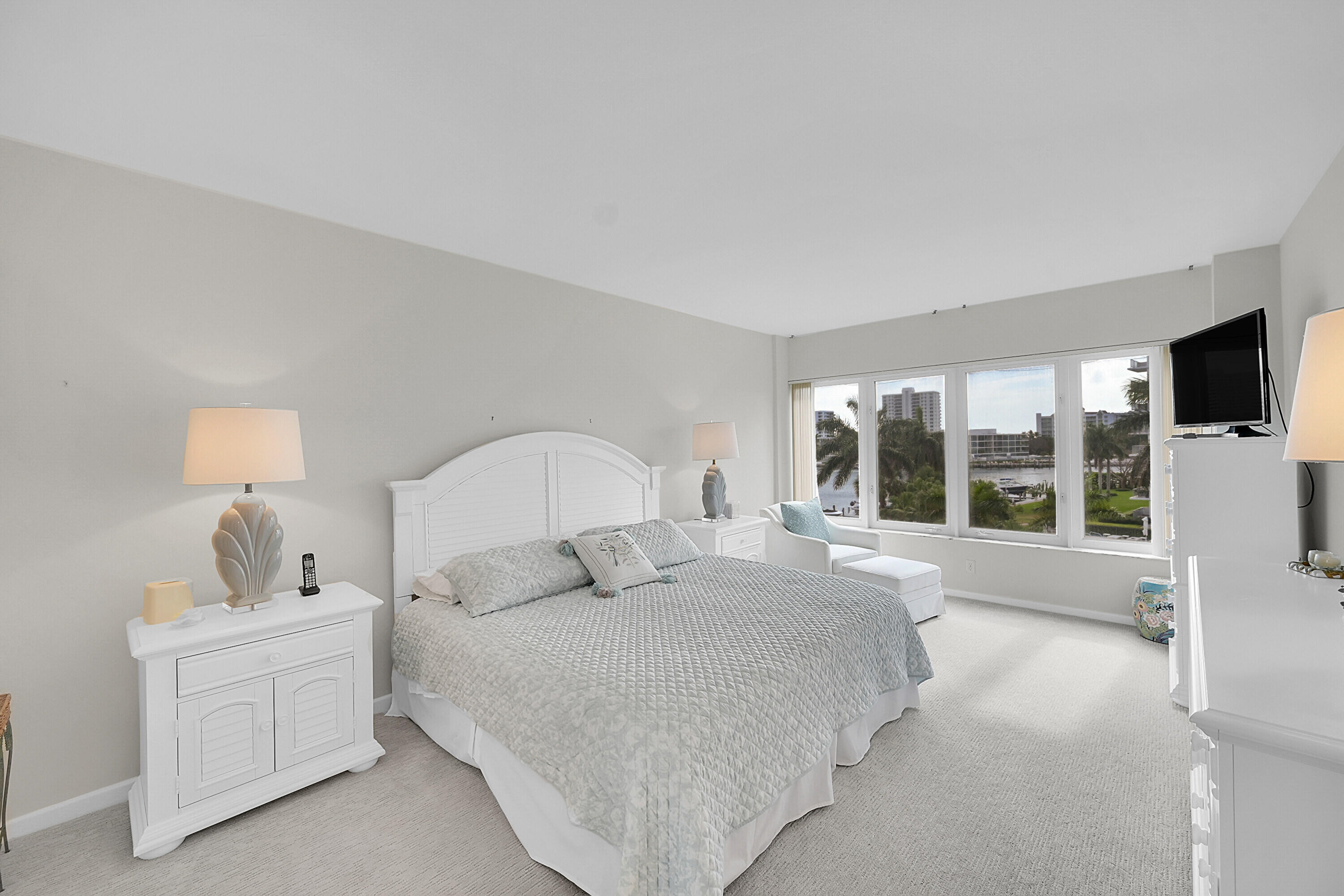 701 E Camino Real 4b