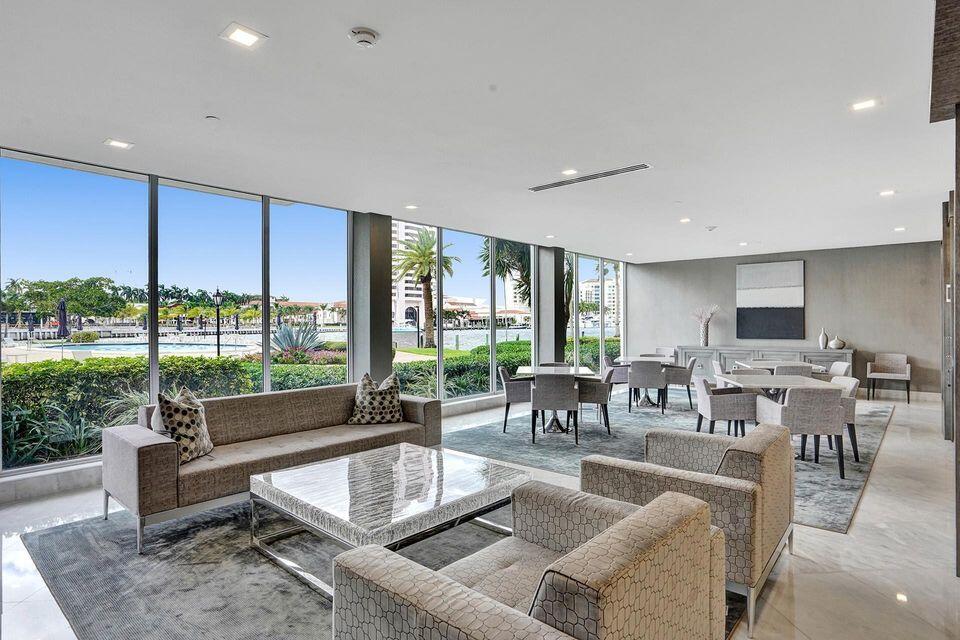 701 E Camino Real 4b