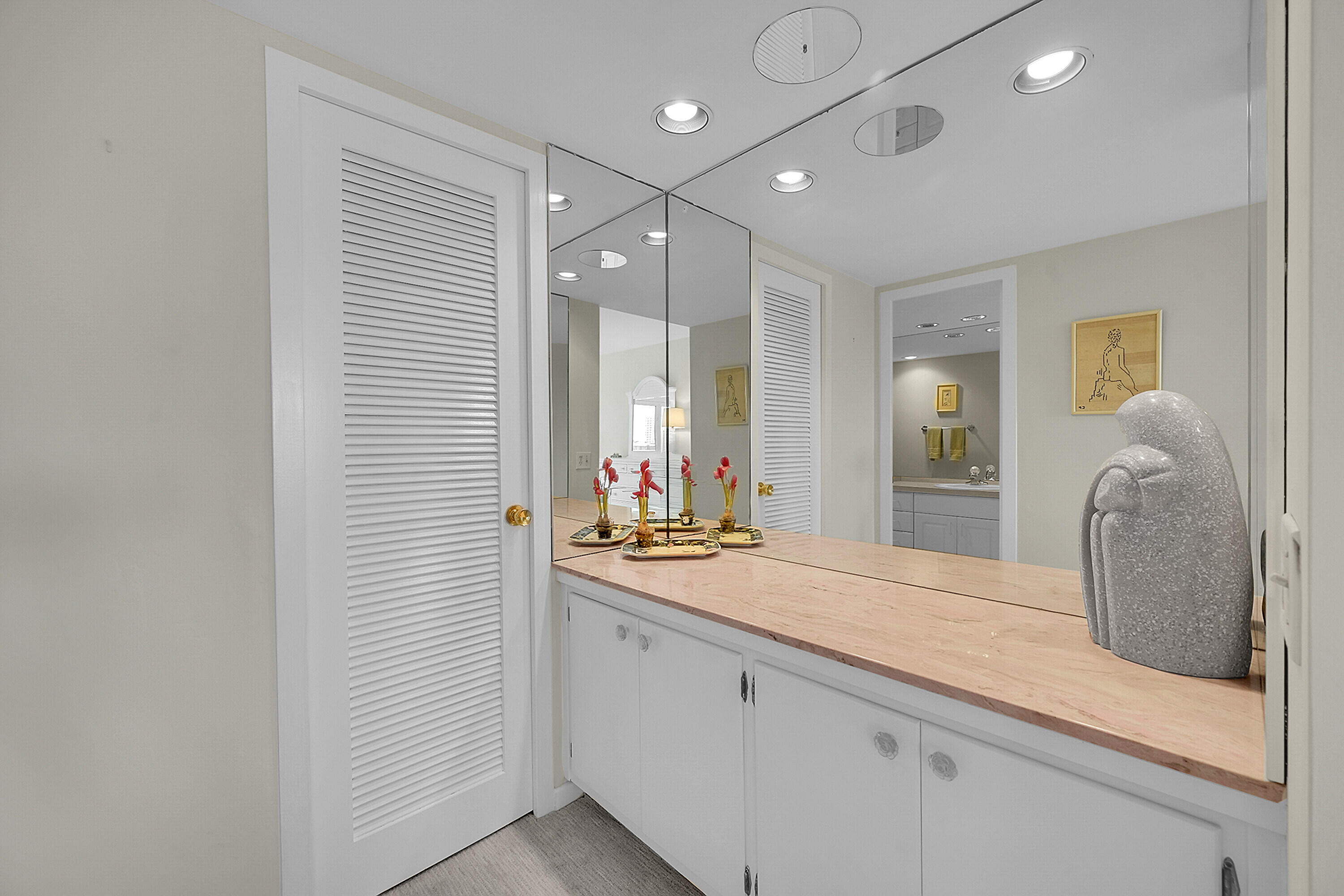 701 E Camino Real 4b