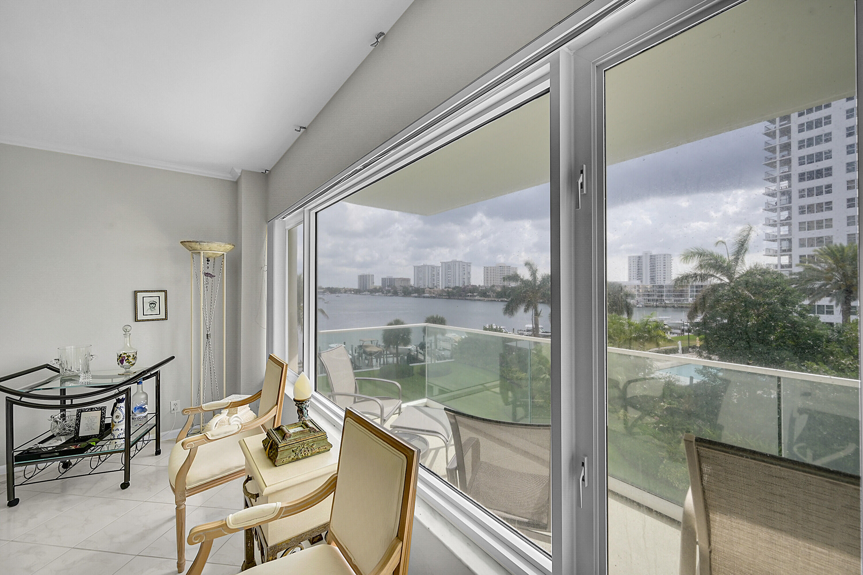 701 E Camino Real 4b