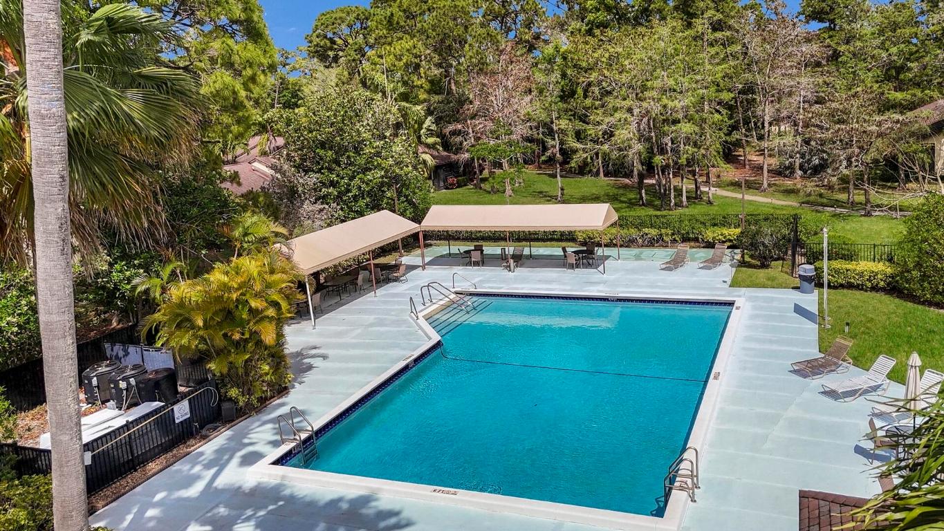 132 Manchineel Court, Royal Palm Beach